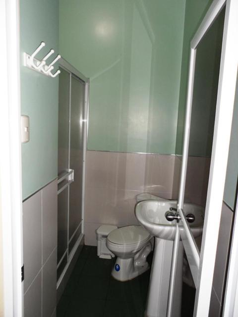 Hotel Jira Гуаякіль Номер фото