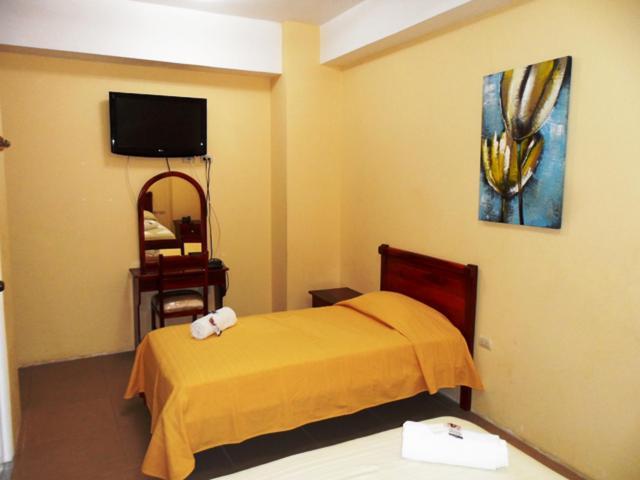 Hotel Jira Гуаякіль Номер фото