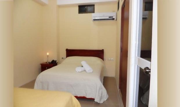Hotel Jira Гуаякіль Номер фото